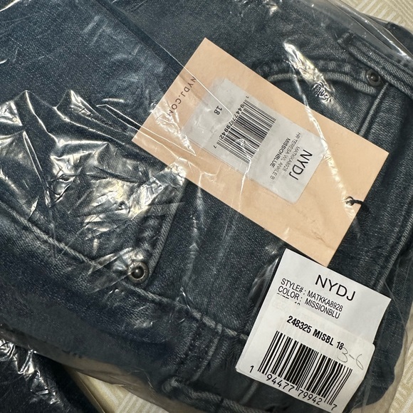 NYDJ WIDE LEG ANKLE JEANS - Picture 5 of 5